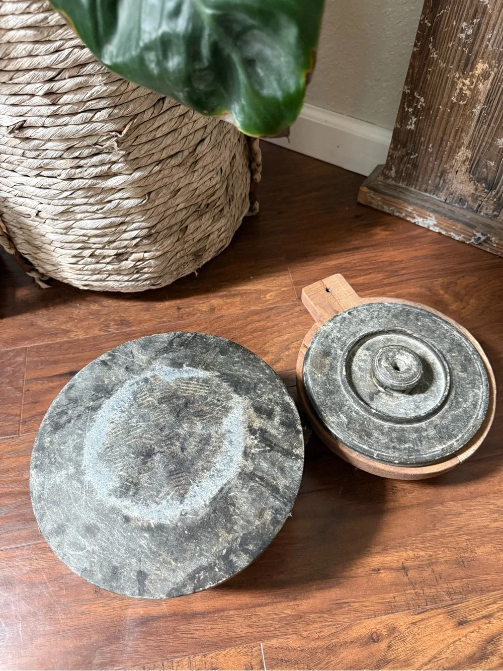 Kalchatti, Handcrafted Soapstone Cooking Vessel
